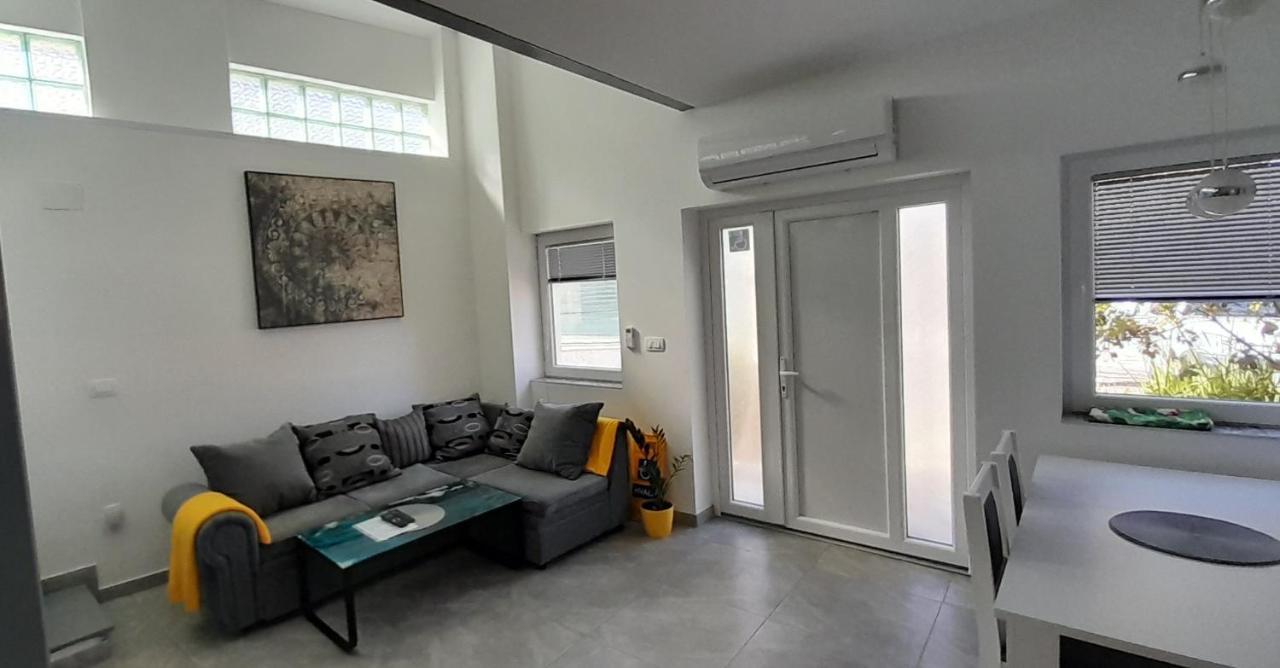 Apartments Mare Пула Екстер'єр фото